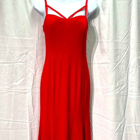 City Triangles stunning red prom dress - size 11 - Picture 3 of 9